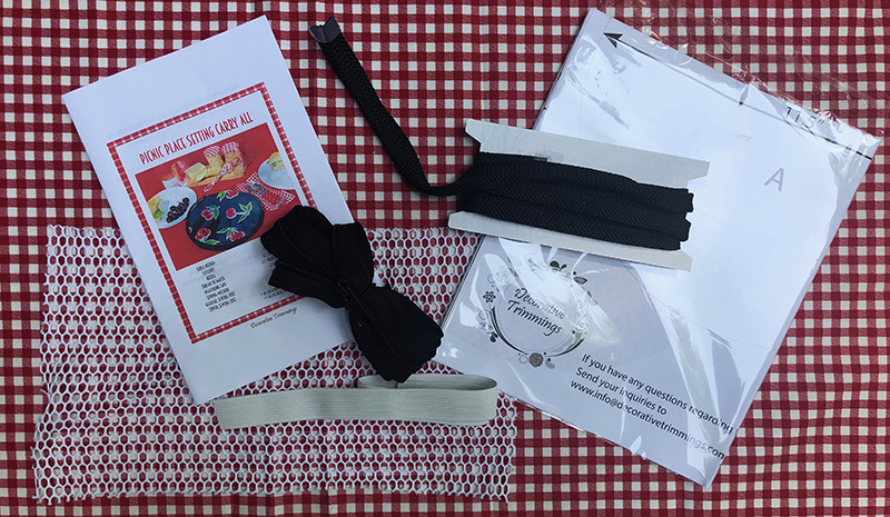 Picnic Place Settings Kit
